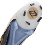 Nike Phantom Luna II Elite M FJ2572-100 football boots - Image 5