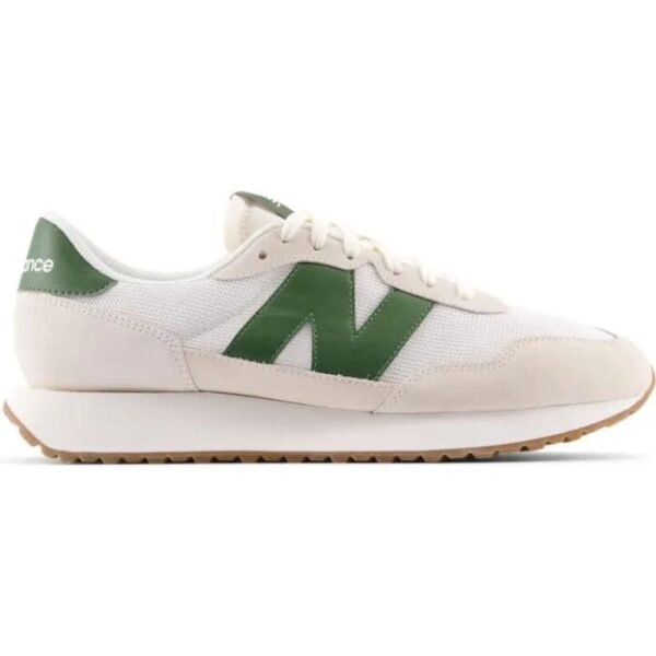 New Balance MS237 lifestyle