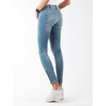 Wrangler Skylark W27F4072F jeans - Image 2