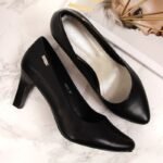 Black pumps with a block heel W Sergio Leone - Image 5