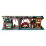 LEGO 71799 Ninjago - Ninjago Town Square - Image 6