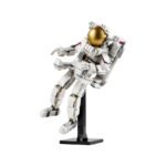 LEGO Creator 31152 Astronaut - Image 8