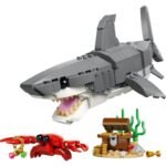LEGO Creator 31381 Menacing Shark with Treasure Chest - Image 3