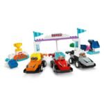 LEGO DUPLO TOWN 10445 F1 Cars and Drivers - Image 4