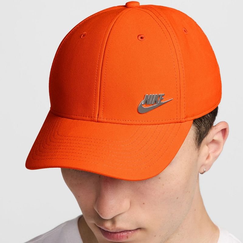 lupin-wear-ca-nike-club-structured-metal-logo-fb5371-819-cap-1374703 Nike Club Structured Metal Logo FB5371-819 Cap - Image 1
