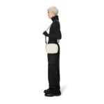 Rains SHIELD BOX BAG W3 14950 26 DUNE waterproof bag - Image 4
