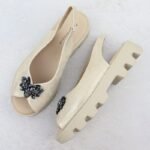 Womens perforated metallic gold platform sandals Potocki SZ12610 - Image 4