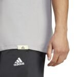 adidas Tech Linear Graphic T-shirt M IY0728 - Image 6