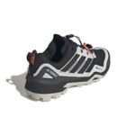 adidas TERREX Skychaser GTX low trekking shoes - cblack/cblack/green - Image 4