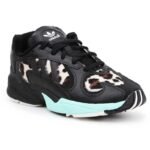 Adidas Yung-1 M FV6448 shoes - Image 2