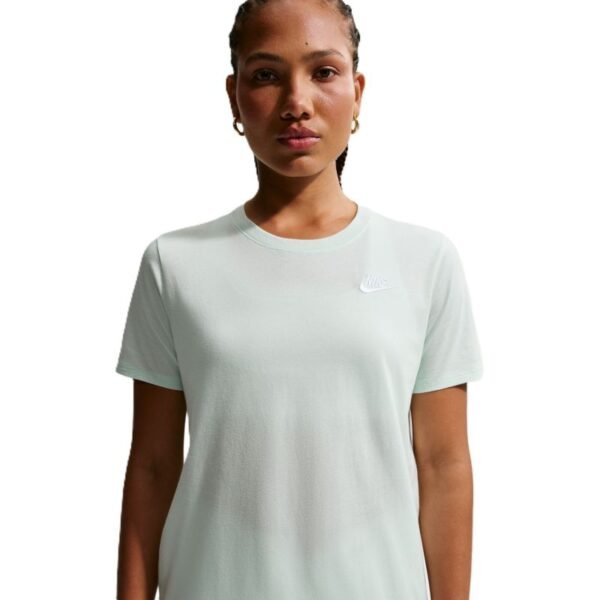 Nike Sportswear Club Essentials Womens T-Shirt DX7902-394