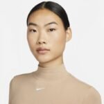 Nike Sportswear Collection Essentials Beige L - Image 3