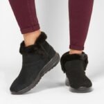 Skechers On The Go Joy Bundle Up W 15501-BBK shoes - Image 4