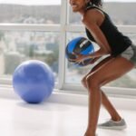 ENERO FIT 3KG SYNTHETIC LEATHER MEDICINE BALL - Image 4