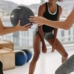 ENERO FIT 4KG SYNTHETIC LEATHER MEDICINE BALL - Image 4