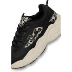 Fila Skye ZP womens sports shoes sneakers fashionable comfortable lightweight - Image 4