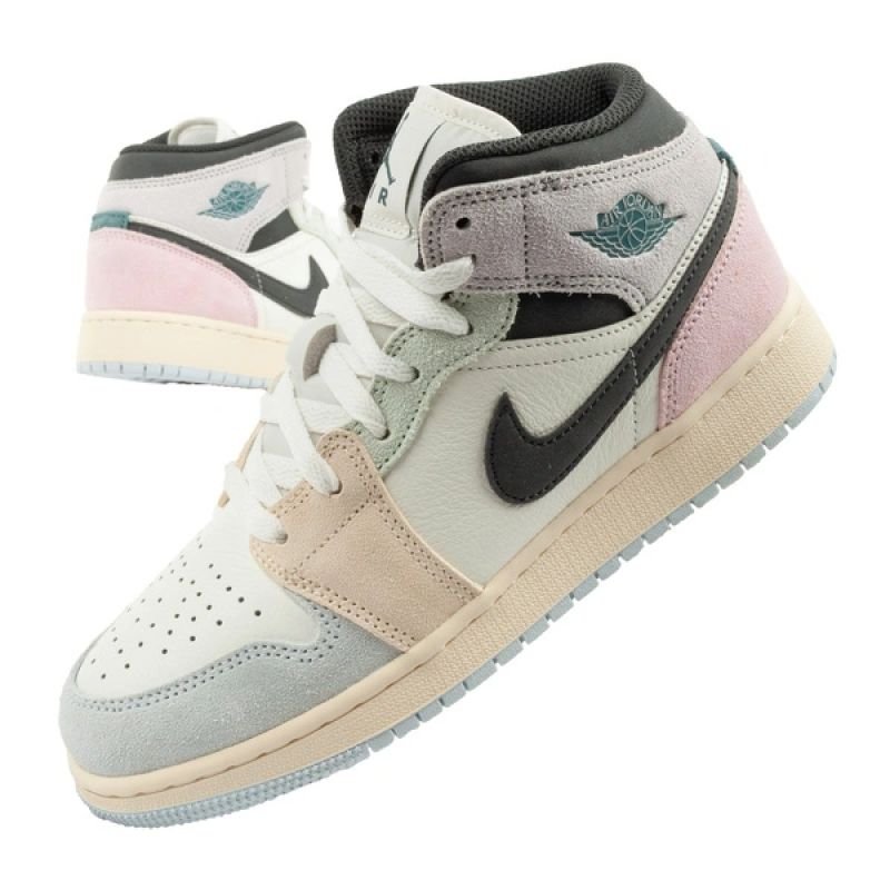 lupin-wear-ca-nike-air-jordan-1-women-s-high-top-sports-shoes-fashionable-sneakers-2855273 Nike Air Jordan 1 womens high-top sports shoes fashionable sneakers - Image 1