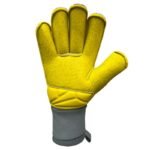 4Keepers Force V2.23 RF M S874708 Goalkeeper Gloves - Image 3