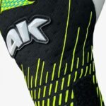 4keepers Neo Volt NC M S987971 goalkeeper gloves - Image 4