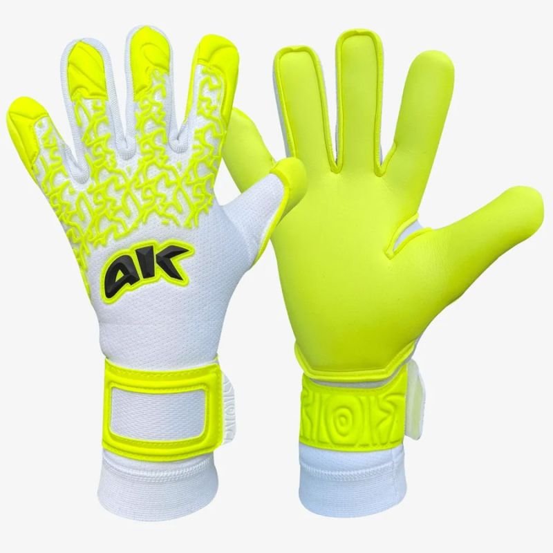 lupin-wear-ca-4keepers-soft-timber-hnc-junior-gloves-s1028639-2761002 4keepers Soft Timber HNC Junior Gloves S1028639 - Image 1