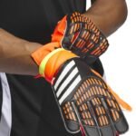 adidas Predator Training M IQ4027 goalkeeper gloves - Image 2