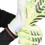 adidas Predator Training M JN5356 goalkeeper gloves - Image 3