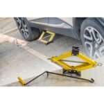 DUNLOP TRAPEZOIDAL CAR JACK 1500KG - Image 6