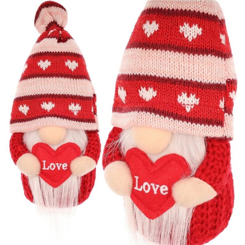lupin-wear-ca-gnome-with-a-love-heart-19cm-valentine-s-day-decoration-1843360 Gnome with a Love Heart 19cm Valentines Day Decoration - Image 1
