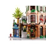 LEGO Creator Expert 10297 Boutique Hotel - Image 4