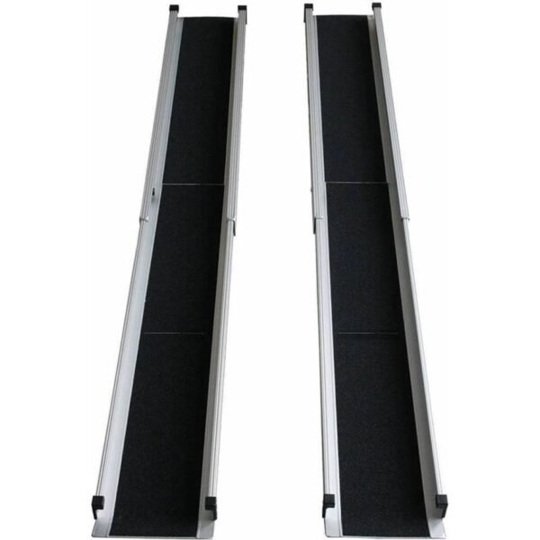 Mobile telescopic ramp