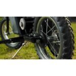 Razor MX125 Dirt Rocket Electric Motorbike (15173802) - Image 3