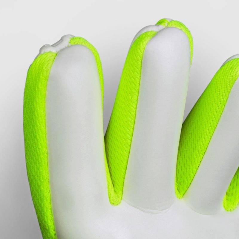 lupin-wear-ca-select-88-kids-v26-goalkeeper-football-gloves-2206827 SELECT 88 Kids v26 Goalkeeper Football Gloves - Image 1
