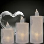 SET OF 3 DECORATIVE LED CANDLES, WARM WHITE - Image 2