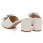 Womens beige flower-patterned flip-flops Potocki LE20336 - Image 4