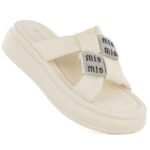 Womens beige platform flip-flops with zircons Potocki 16347
