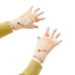 Womens/childrens winter phone gloves - white