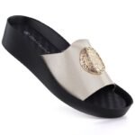 Womens gold platform flip-flops Potocki 43326