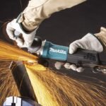 1300W 125mm GA5050R MAKITA Angle Grinder - Image 3