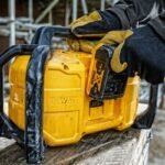 18/54V XR DCR029-QW DEWALT Construction Radio - Image 6