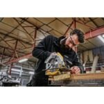 184/16mm 1350W DeWalt Circular Saw - Image 2