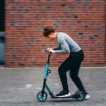 HM124T TURQUOISE SCOOTER WITH DISC BRAKE NILS EXTREME - Image 3