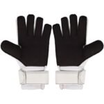 JUNIOR BEST SPORTING GOALKEEPER GLOVES SIZE 6 - Image 8