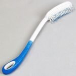 Long-handled hairbrush - Image 2