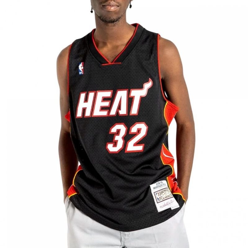 lupin-wear-ca-mitchell-ness-nba-swingman-miami-heat-shaquille-o-neal-t-shirt-m-smjyac18017-mheblck05son-1038061 Mitchell Ness NBA Swingman Miami Heat Shaquille O`Neal T-shirt M SMJYAC18017-MHEBLCK05SON - Image 1