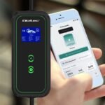 Qoltec 52476 Mobile charger for electric car EV with regulation 2 in 1 Type 2 | 3.5kW | 230V | Wi-fi | LCD | Portable | Wallbox | 5m - Image 4