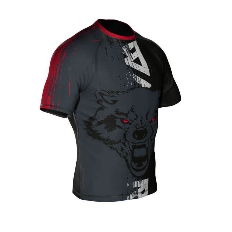 lupin-wear-ca-the-wolf-compression-rashguard-is-made-of-dbx-more-dry-xl-material-1732657 The "Wolf" compression rashguard is made of DBX MORE DRY XL material. - Image 1