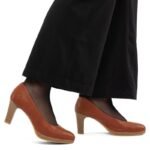 Brown leather pumps with a block heel, Rieker 41560-23 - Image 6
