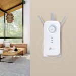 TP-LINK RE550 WiFi Signal Amplifier - Image 2