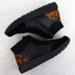 Womens leather ankle boots on a black platform Rieker Remonte D2V70-03 - Image 4