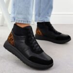 Womens leather ankle boots on a black platform Rieker Remonte D2V70-03 - Image 6